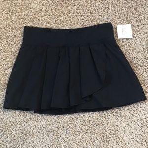 JoyLab - Hi-Rise Pleated Tennis Skirt (Black) B